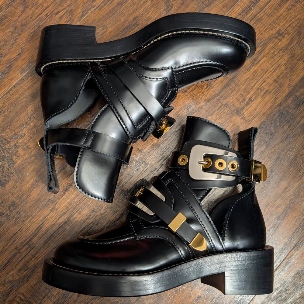 BALENCIAGA - Picture 2 of 8